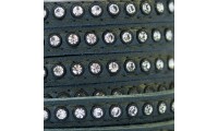Cuero con Swarovski 6mm....