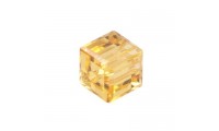 Cubo 4mm. Light Topaz